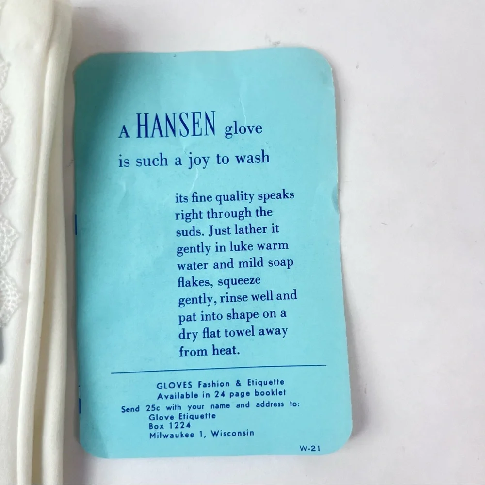 Hansen Vintage Elegant 100% Cotton White Gloves with Blue Lace Trim Size 6 NWT